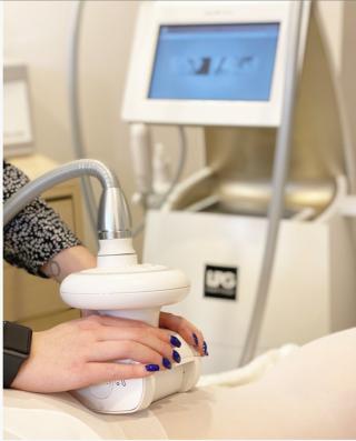 Salon de Manucure MB CONCEPT - CLINIQUE BEAUTE 2