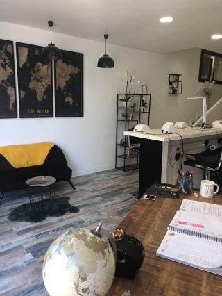 Salon de Manucure Beauty Designer by Anaïs 0