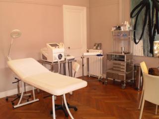 Salon de Manucure EstheClinic Cannes 0