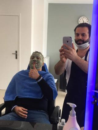 Salon de Manucure Métamorphose33 Coiffeur 0