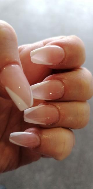 Salon de Manucure DINA ONGLES 0