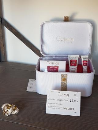 Salon de Manucure M Beauté (MÉLANIE AGOSTA) 2