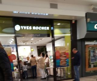 Salon de Manucure Yves Rocher 1