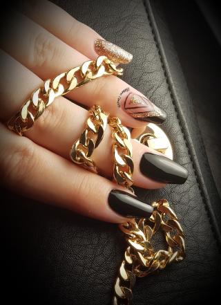 Salon de Manucure Lidouce Evazion - Prothésiste Styliste Ongulaire 1