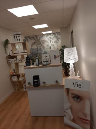 Salon de Manucure Centre Rejuderm Clermont 0