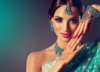 Salon de Manucure Bollywood Institut de Beauté & Coiffure 0