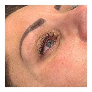 Salon de Manucure La Beauty Room 0