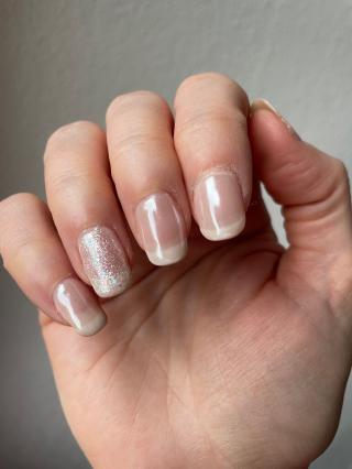 Salon de Manucure Le bar à ongles…by V Lattes 0