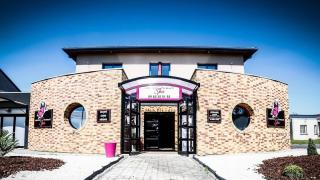 Salon de Manucure L'institut de beauté spa 0