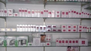 Salon de Manucure PARFUMERIE DES LYS 0