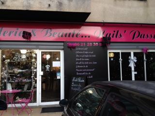 Salon de Manucure Maquillage Semi Permanent Ajaccio 0