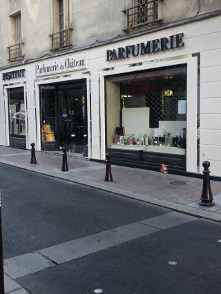 Salon de Manucure Parfumerie du château 0