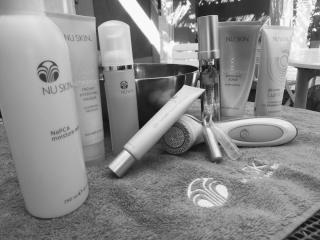 Salon de Manucure Bar'Beauté , Esthéticienne à domicile , votre institut sans bouger de chez vous . Les épilation , les soins visage , les soins des mains et des pieds toutes ses prestations chez vous 0