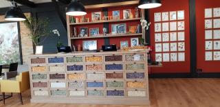 Salon de Manucure Yves Rocher 0