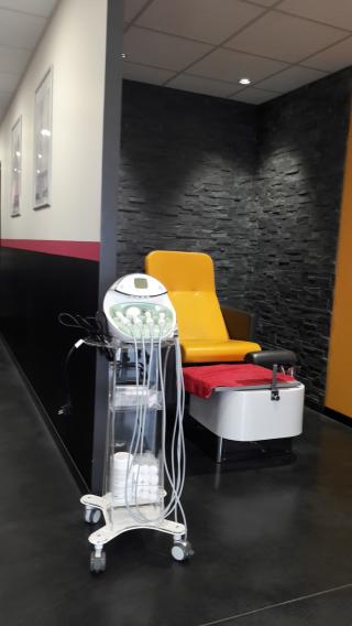Salon de Manucure Esthetic Center 0