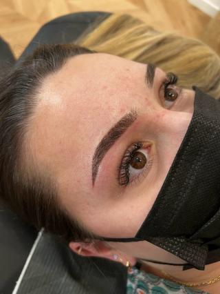 Salon de Manucure Beauty Room - Spécialiste maquillage permanent à Dijon 0