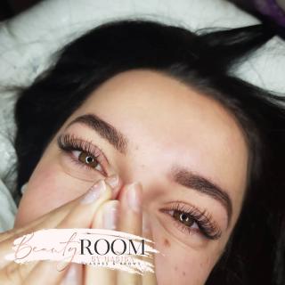 Salon de Manucure Beauty Room - Spécialiste maquillage permanent à Dijon 0