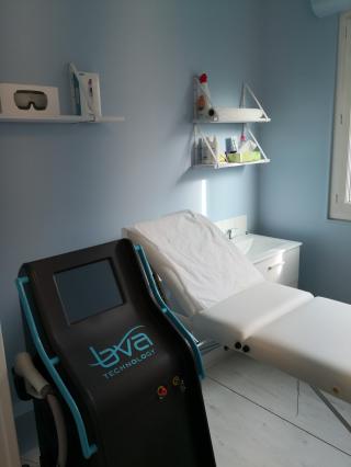 Salon de Manucure Cabinet de cryolipolyse et d'épilation d'Orléans 2