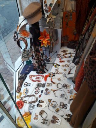 Salon de Manucure Isis Institut de Beauté 0