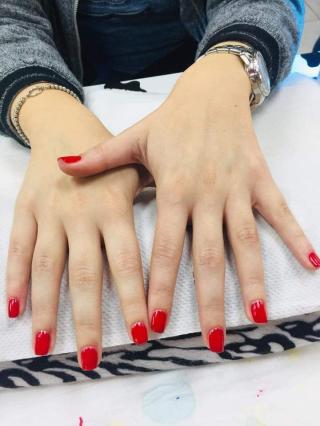 Salon de Manucure Farzana's Beauté 0