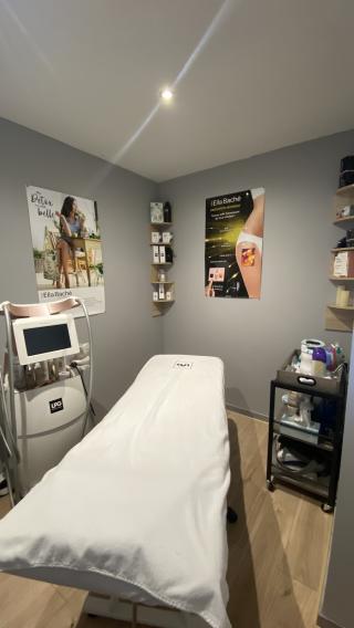 Salon de Manucure Pause Beauté 0