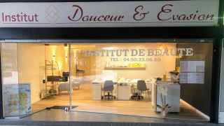 Salon de Manucure Douceur & Évasion 1