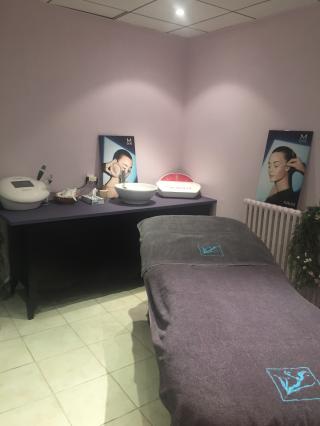 Salon de Manucure Aux Sources de Beauté 1