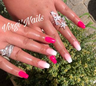 Salon de Manucure Brun Virginia 0