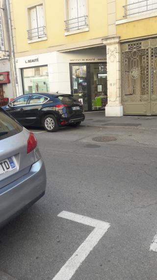 Salon de Manucure Maison de beauté 1