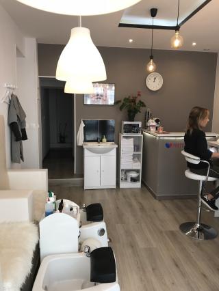 Salon de Manucure PRETTY BAR A ONGLES 0