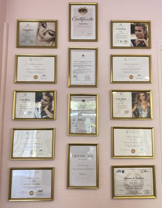 Salon de Manucure Studio Lashes - extension cils - microblading - maquillage permanent 0