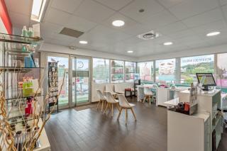 Salon de Manucure Esthetic Center 0