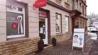 Salon de Manucure Institut de Beauté 0