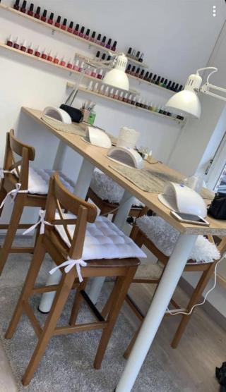 Salon de Manucure Nail's bar 0