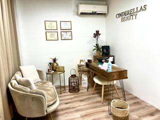 Salon de Manucure Cinderellas Beauty 0