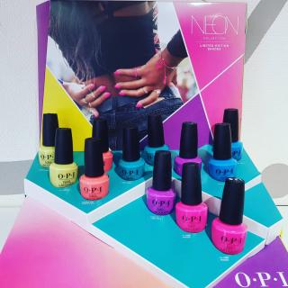 Salon de Manucure Beauty' Foule 0