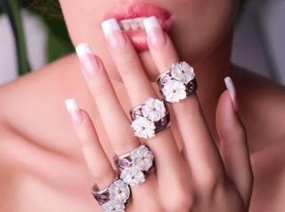 Salon de Manucure Onglerie Rose créative 0