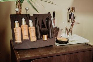 Salon de Manucure Le Puy des Songes (Spa - Institut de beauté -Centre Laser)) 0