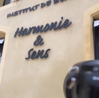 Salon de Manucure Institut Harmonie et sens/ CENTRE JETPEEL & RADIOFRÉQUENCE 0