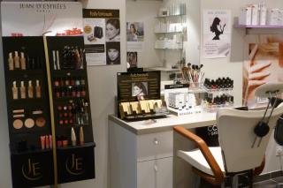Salon de Manucure SECRETS DE FEMMES : 0