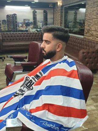 Salon de Manucure Le Salon Des Artistes 0