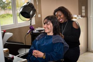 Salon de Manucure La Mèche Doré 0