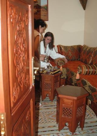 Salon de Manucure Perles d'Orient 0