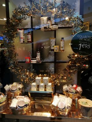 Salon de Manucure Yves Rocher 1