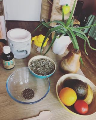 Salon de Manucure L'Atelier d'Emilie, Bien-être Énergétique & Organiques : Soins Visage et Corps 100% Végétal, Massages & Soins Énergétiques 0