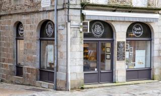 Salon de Manucure MAISON NATIE Fougères Phytomer-Paul&Joe-Harcourt-Revitalash-TanTowel-NailMatic-Bachca-Nougatine-Beverlyhills formula 0