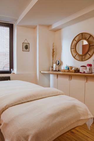 Salon de Manucure Mademoiselle L 0