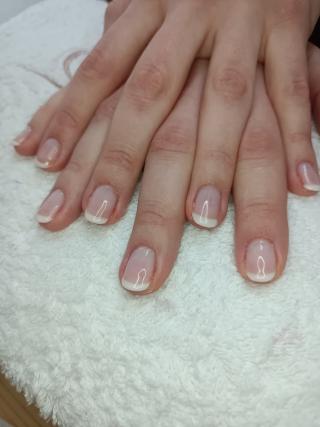 Salon de Manucure Math'ite Pause Beaute 1