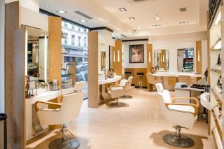 Salon de Manucure DESSANGE - Coiffeur Rouen 0