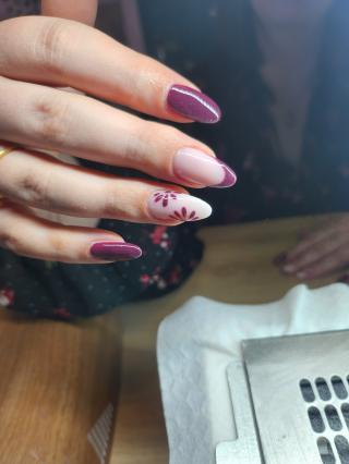 Salon de Manucure Nail studio Lens 1